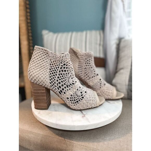 Jessica Simpson boho heels - Picture 2 of 6